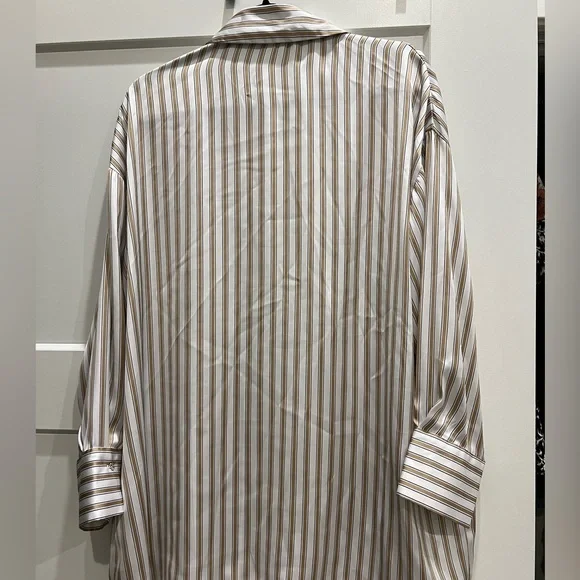 Zara oversized satin button down - Picture 3 of 3